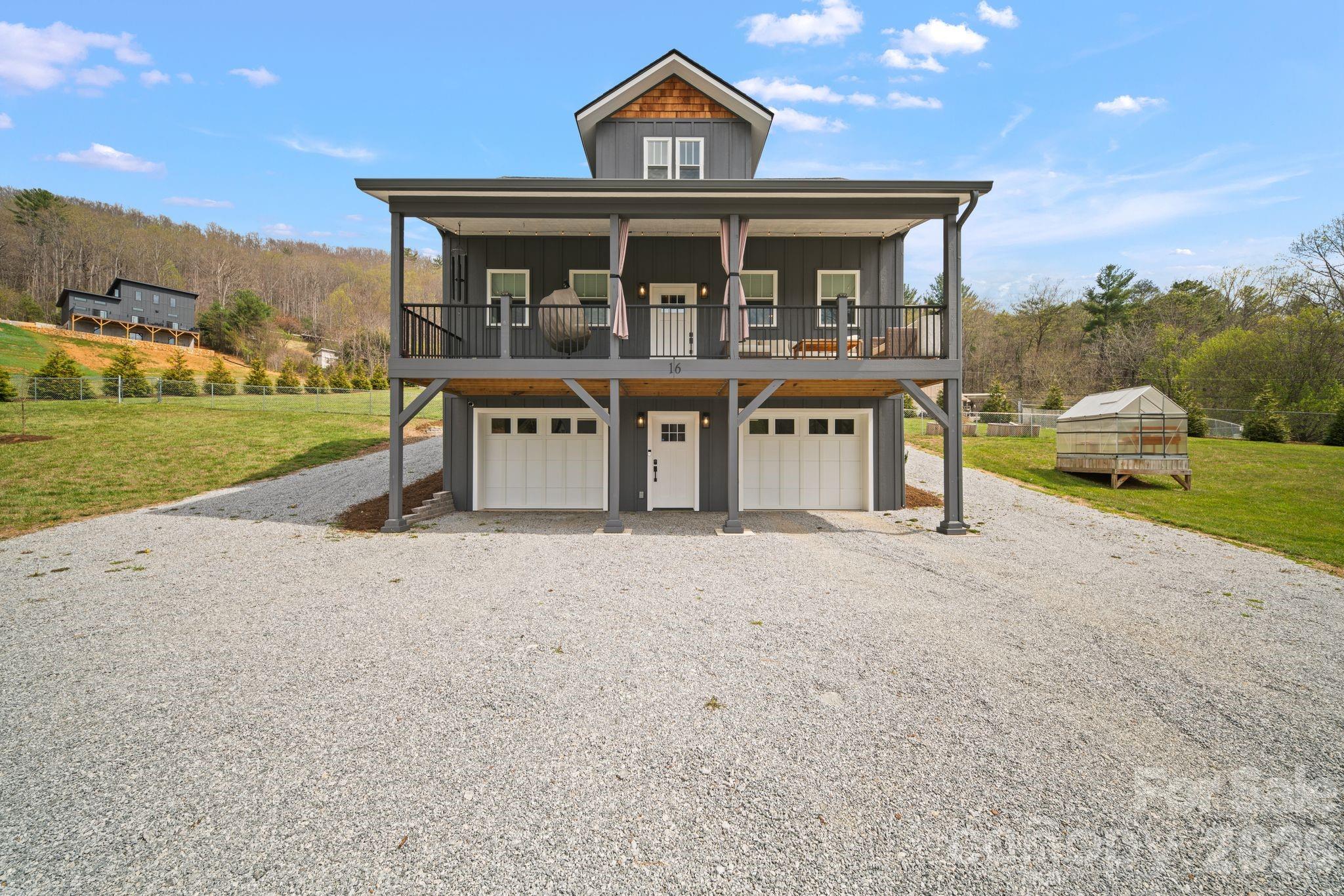16 Hare Ridge Asheville NC 28803