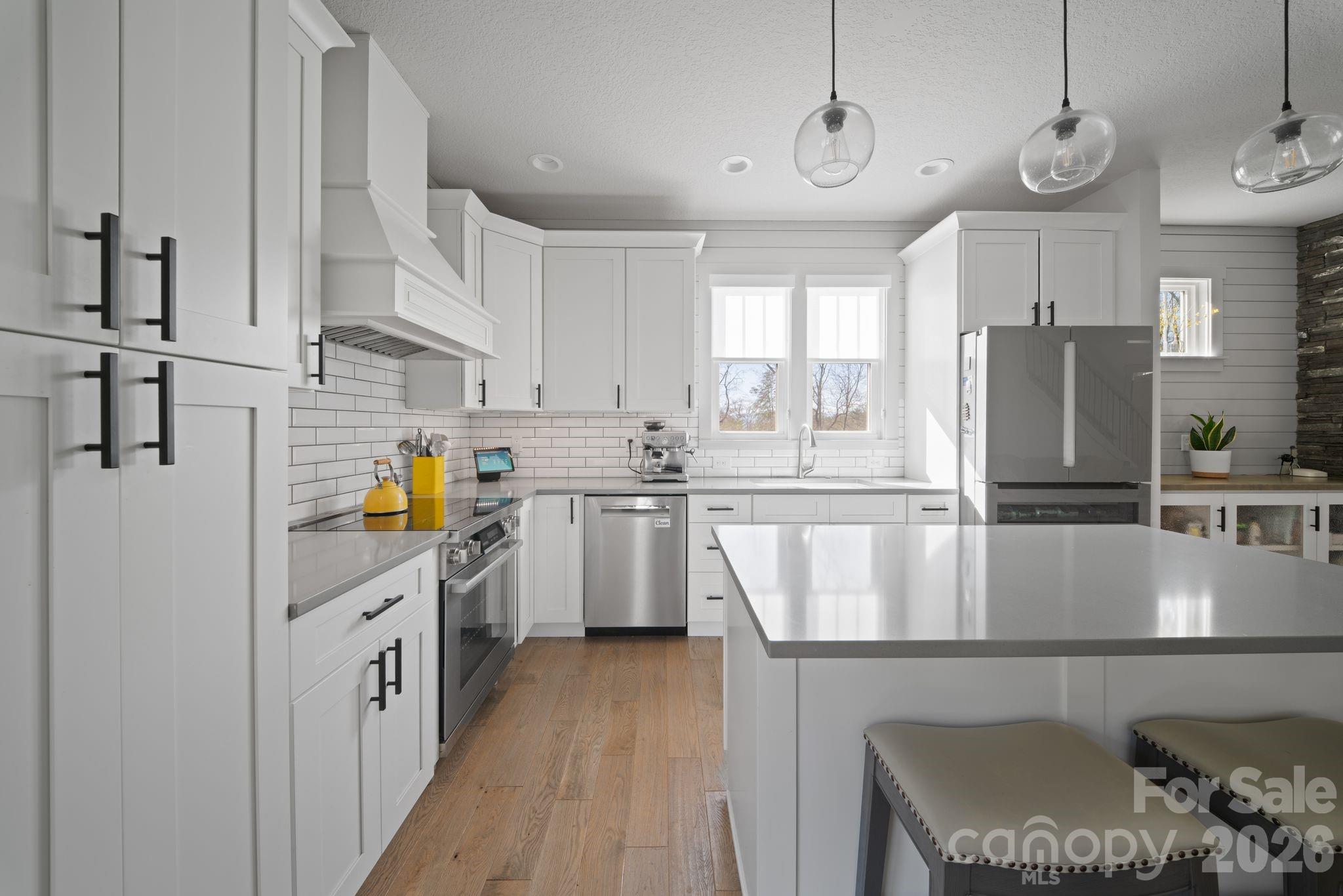 16 Hare Ridge Asheville NC 28803
