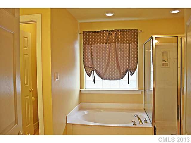11607 Sir Francis Drake Drive Charlotte NC 28277