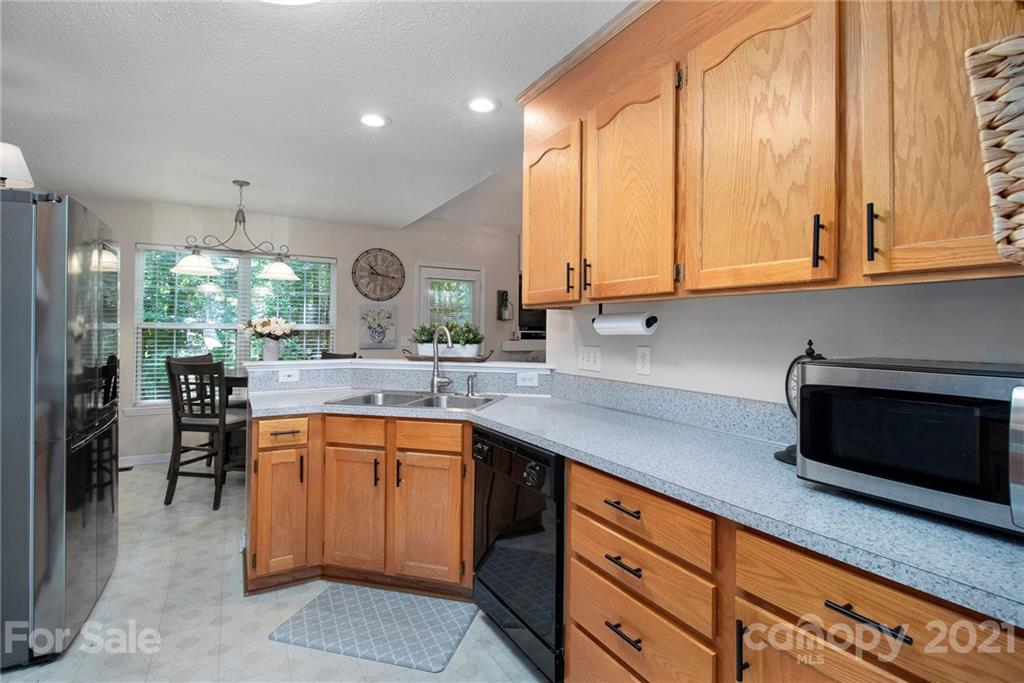 1556 Cambridge Heights Place NW Concord NC 28027