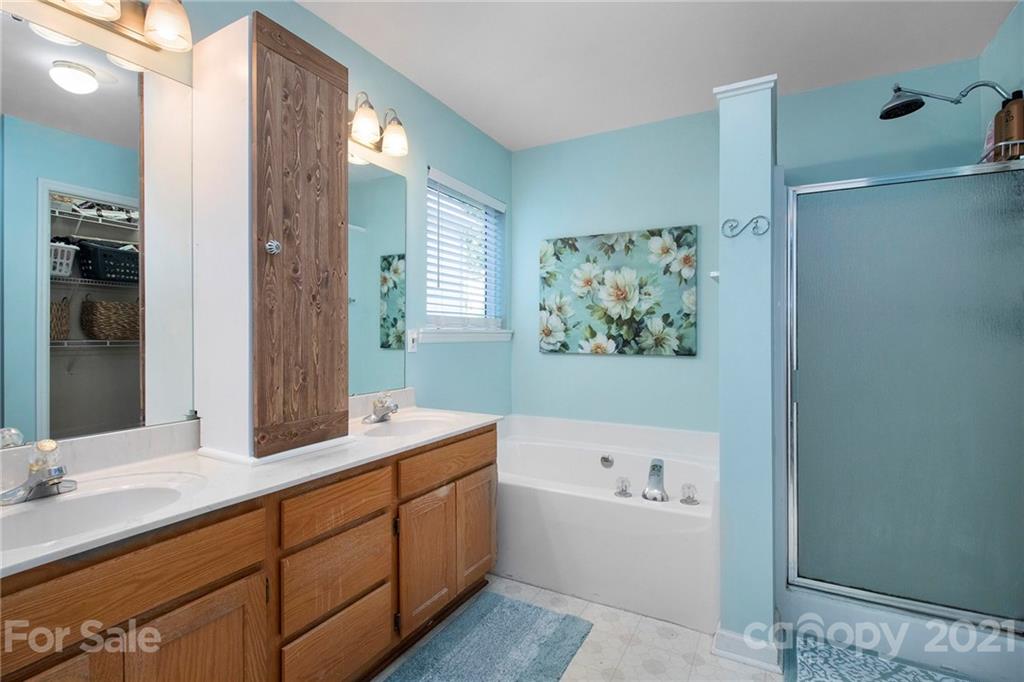 1556 Cambridge Heights Place NW Concord NC 28027