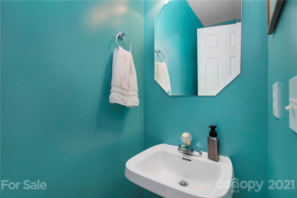 1556 Cambridge Heights Place NW Concord NC 28027