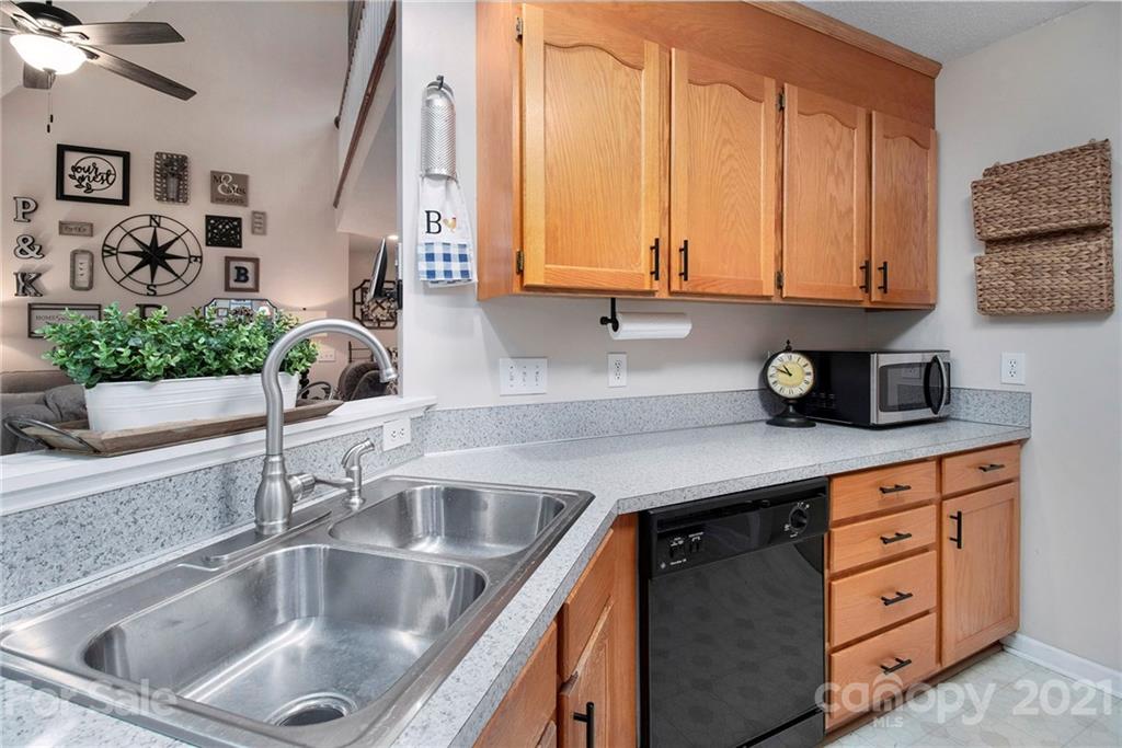 1556 Cambridge Heights Place NW Concord NC 28027