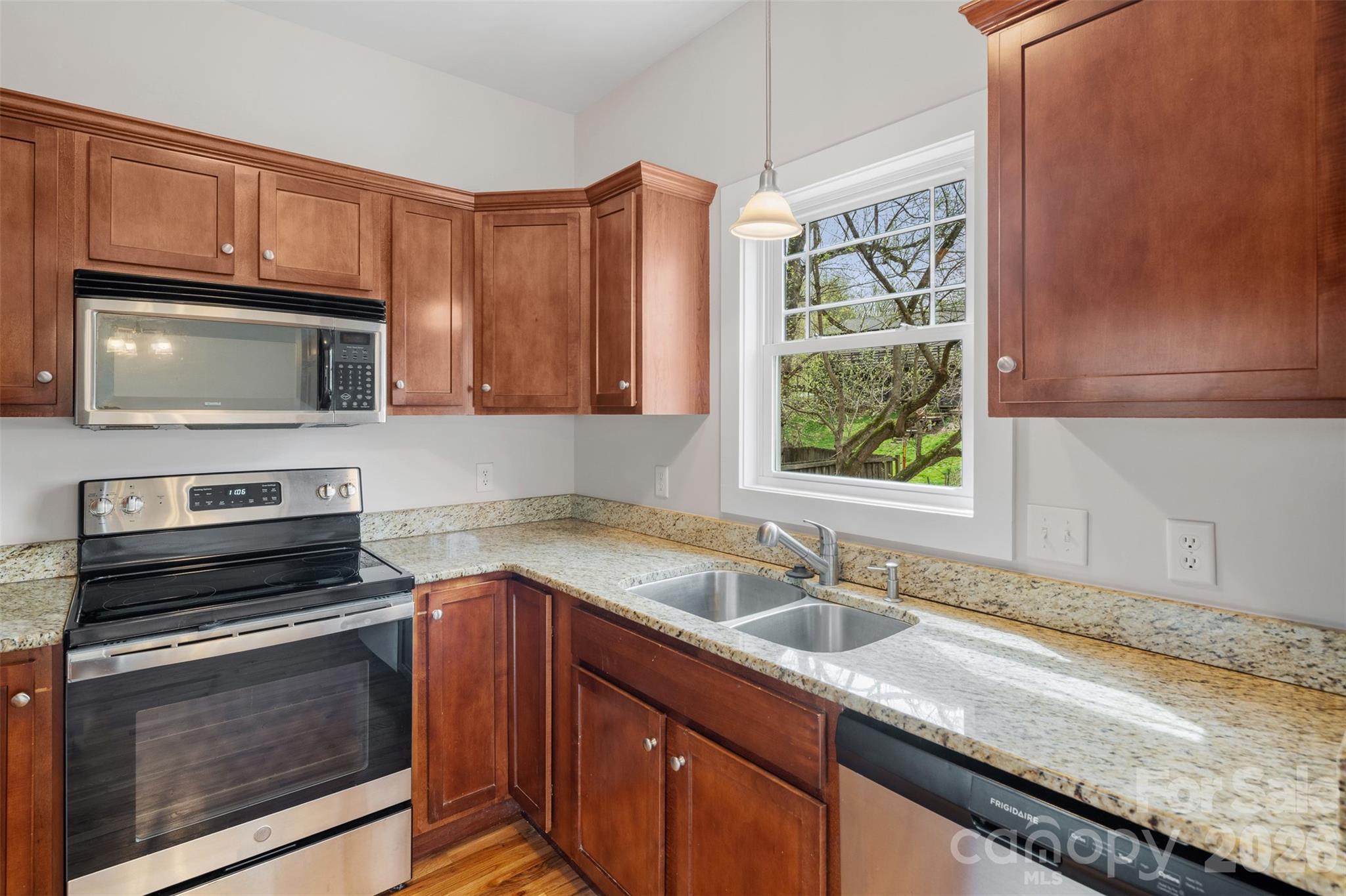 21 Lamar Avenue Asheville NC 28803