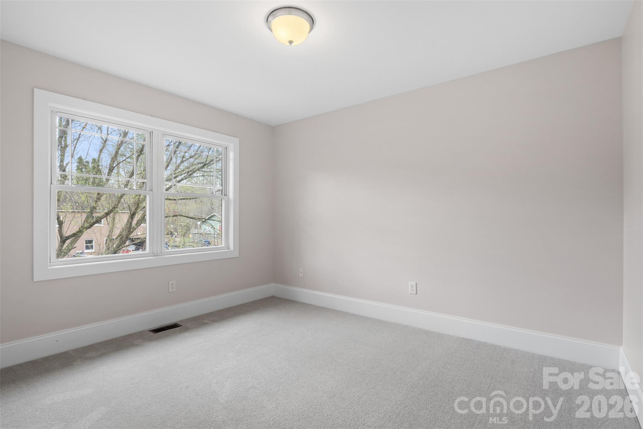 21 Lamar Avenue Asheville NC 28803