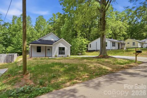 1230 Wilmington Avenue Statesville NC 28677