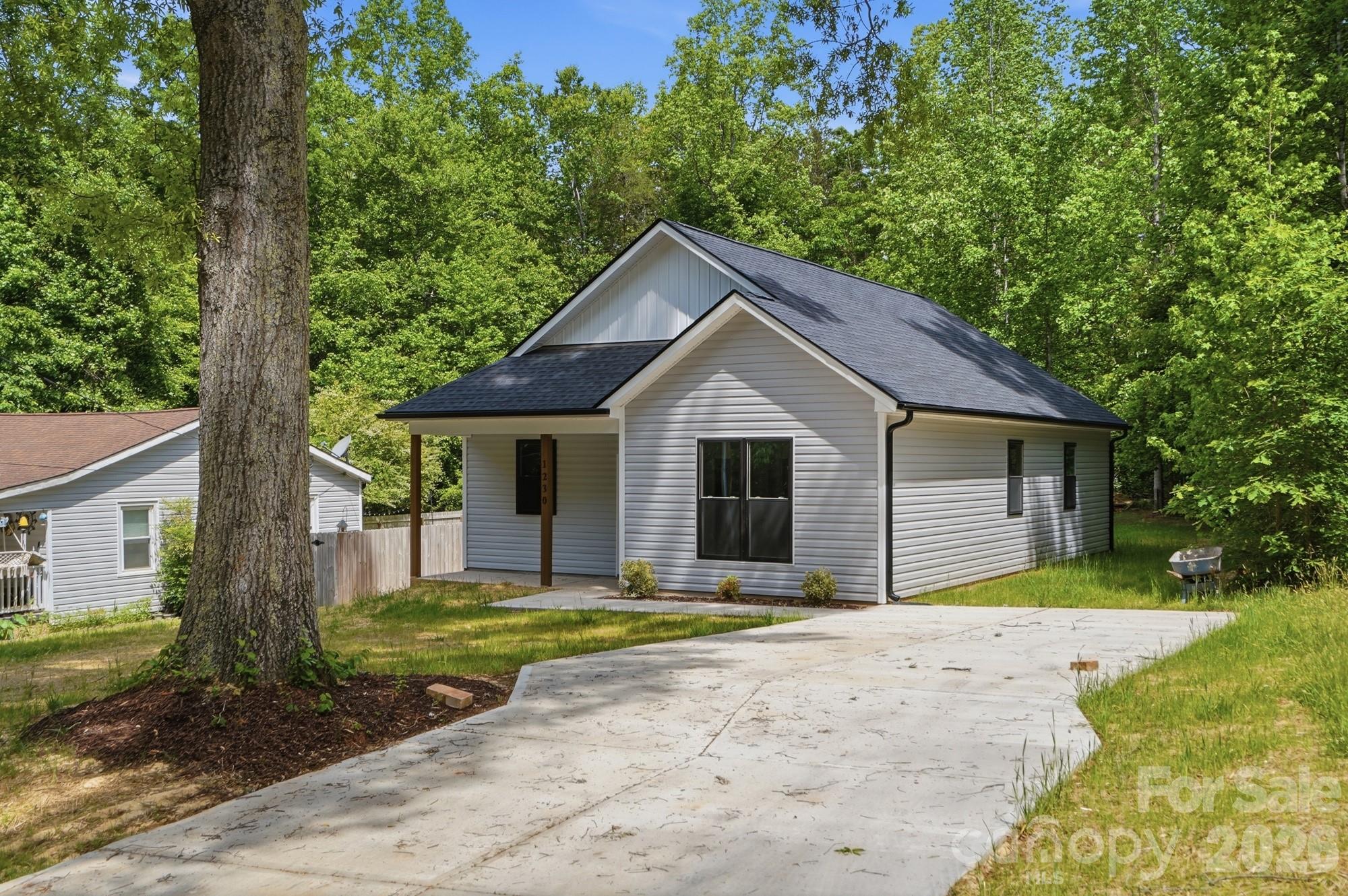 1230 Wilmington Avenue Statesville NC 28677