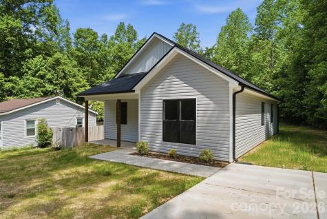 1230 Wilmington Avenue Statesville NC 28677