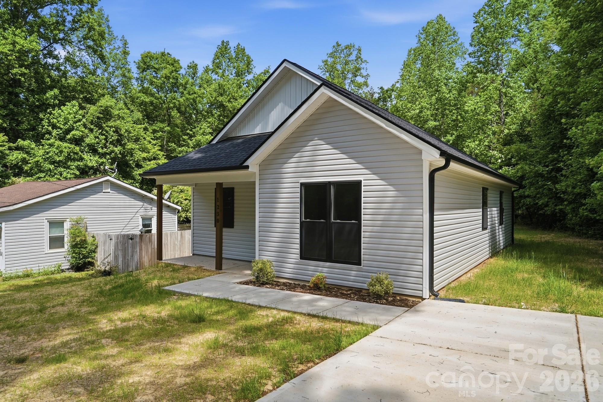 1230 Wilmington Avenue Statesville NC 28677
