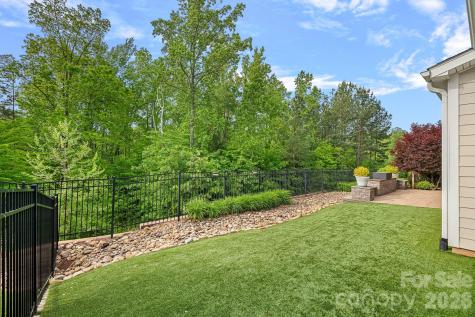 432 Granite Lake Court Denver NC 28307