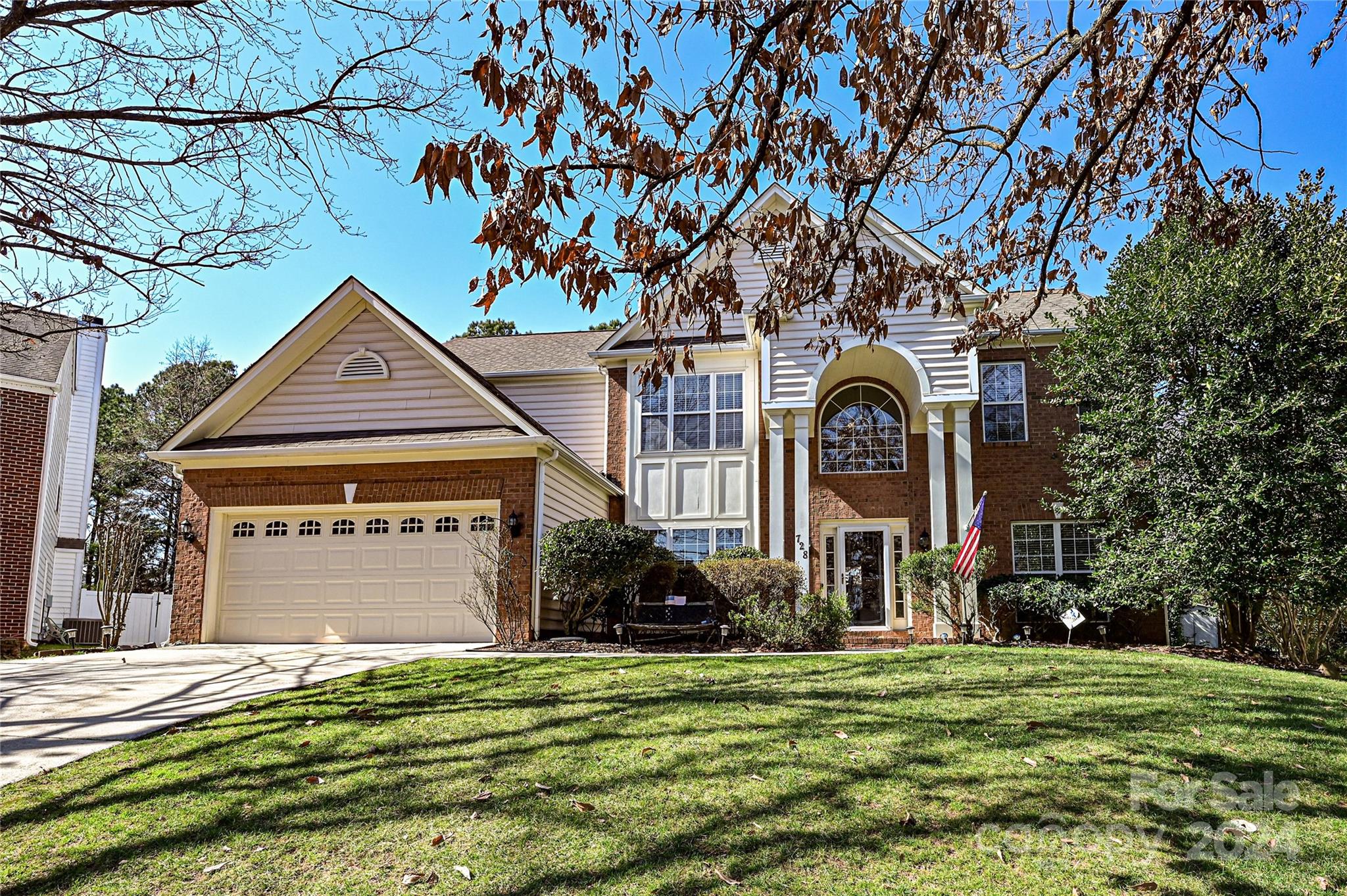 728 Meadow Lake Drive Matthews NC 28105