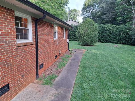 123 Softwind Lane Concord NC 28025
