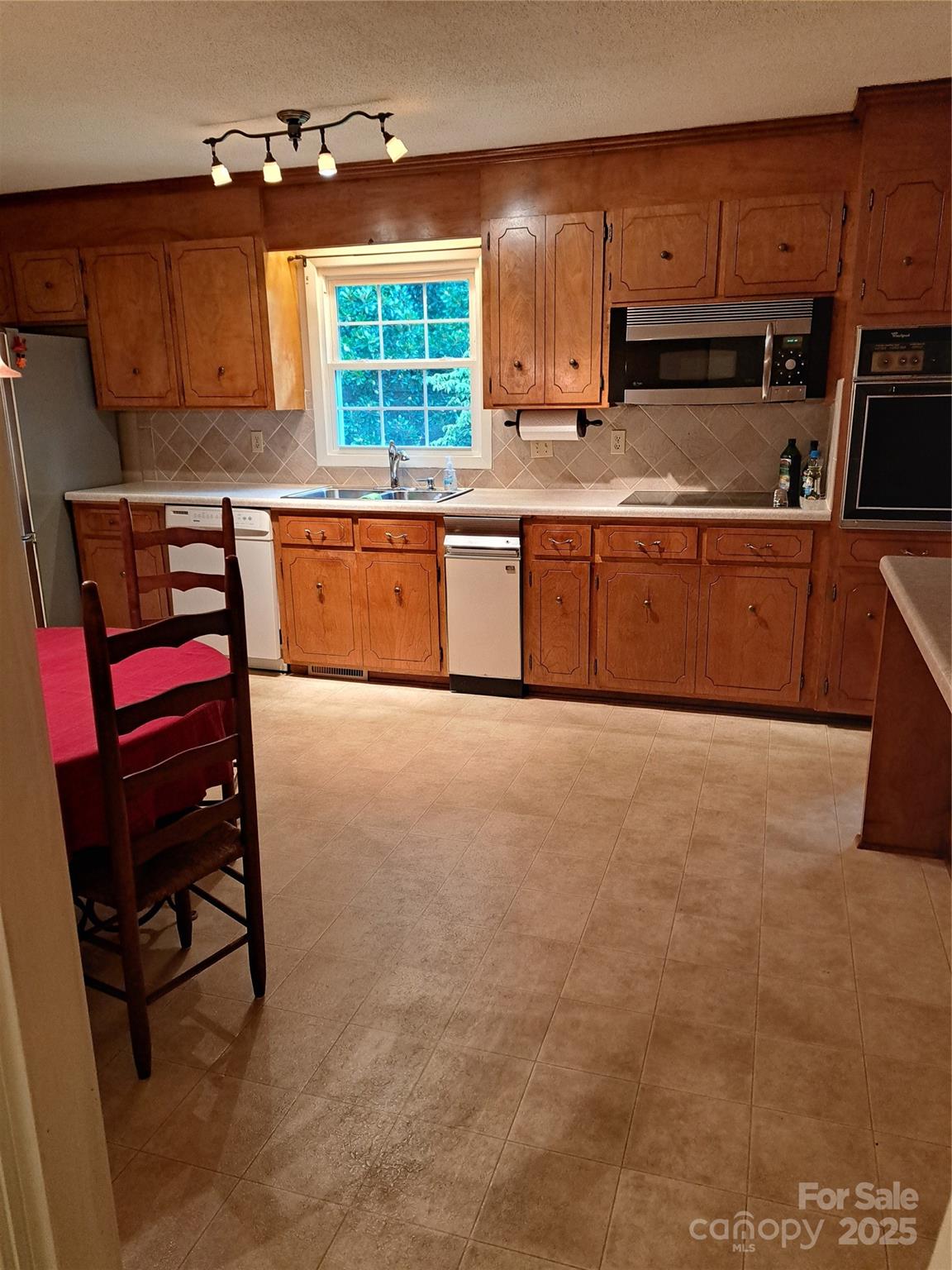 123 Softwind Lane Concord NC 28025