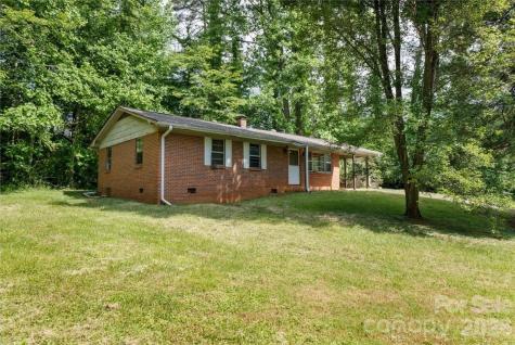 156 Old Sweetwater Road Robbinsville NC 28771