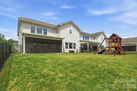 8105 Rolling Wheels Road Charlotte NC 28215