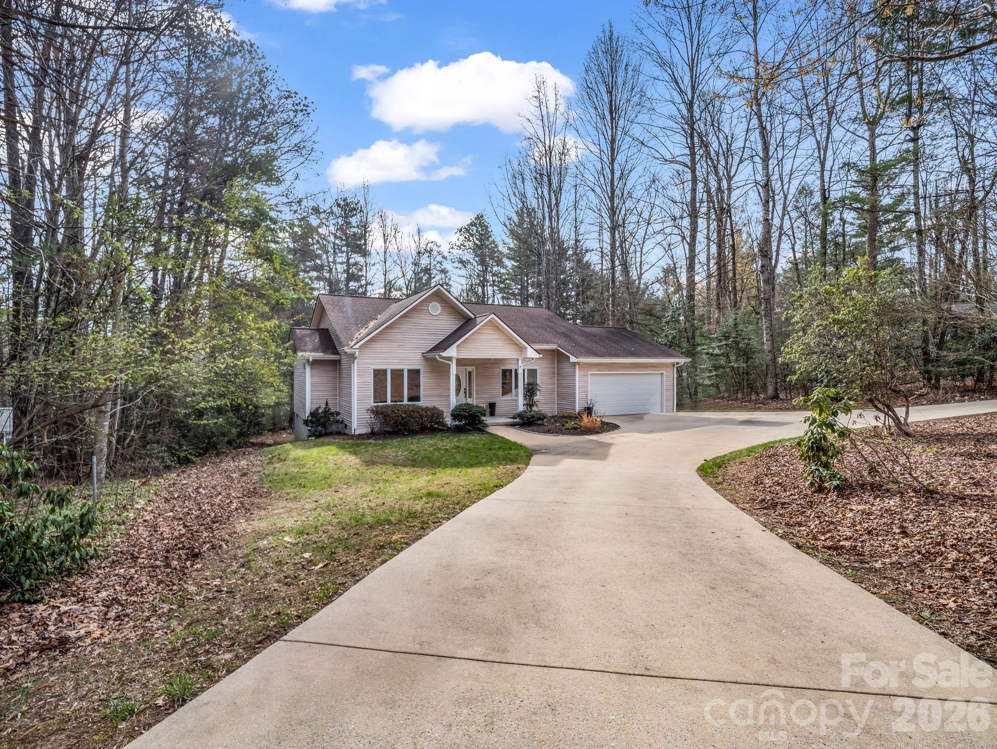 5 Hearthstone Lane Flat Rock NC 28731