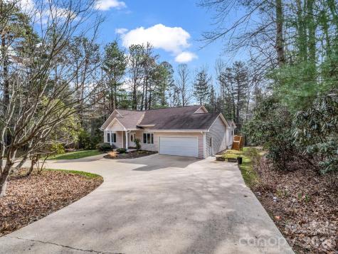 5 Hearthstone Lane Flat Rock NC 28731
