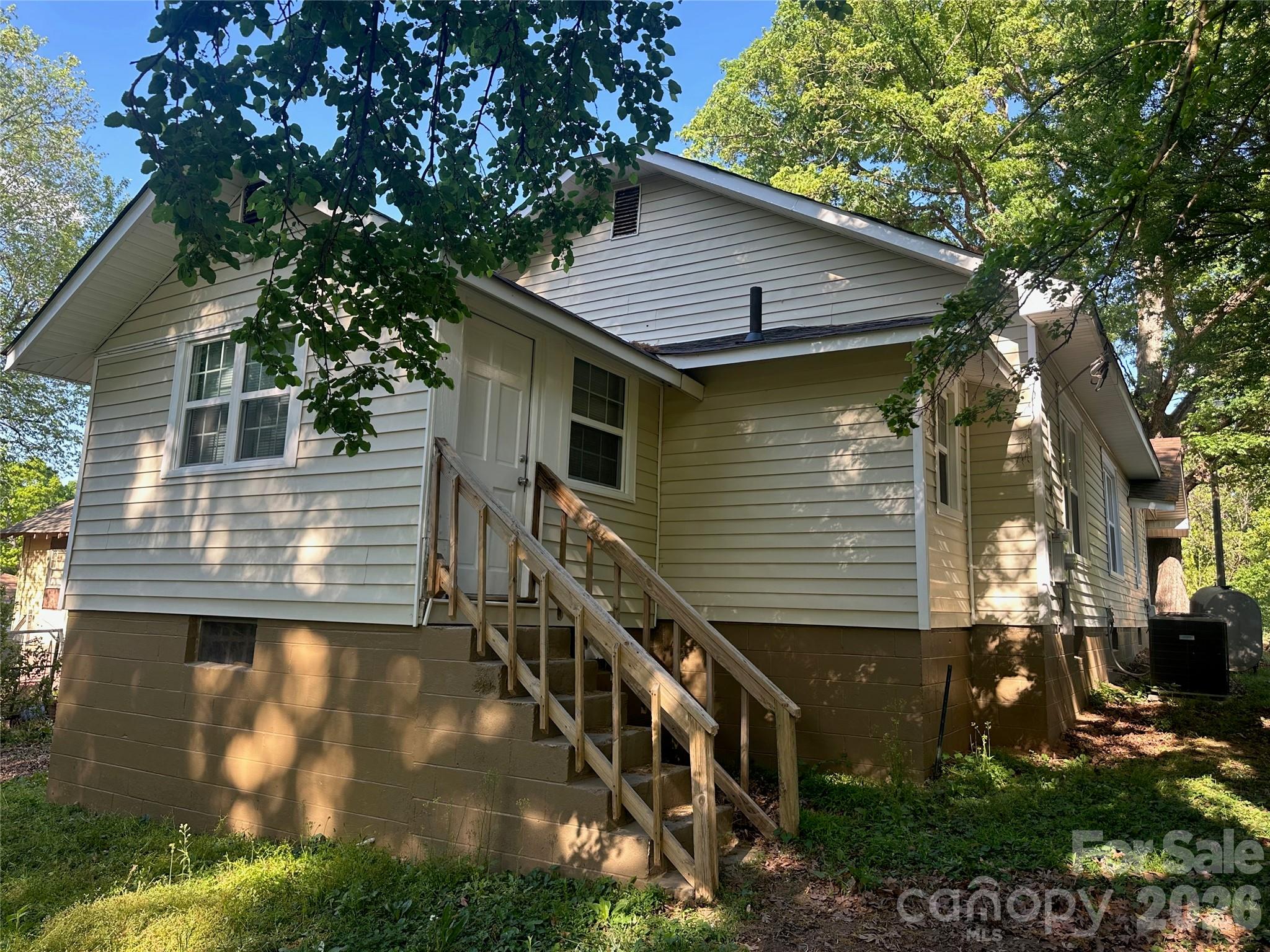 4028 Leo Street Winston Salem NC 27105