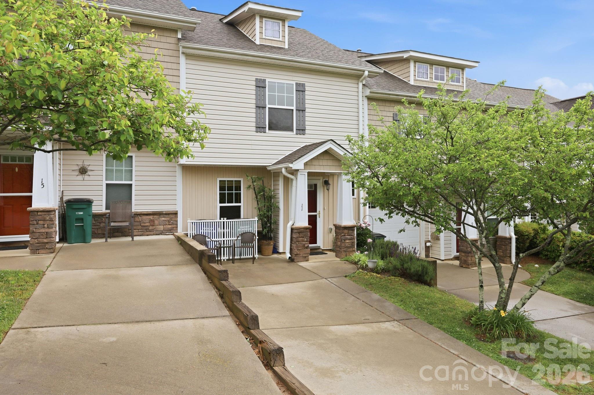 11 Athena Avenue Weaverville NC 28787