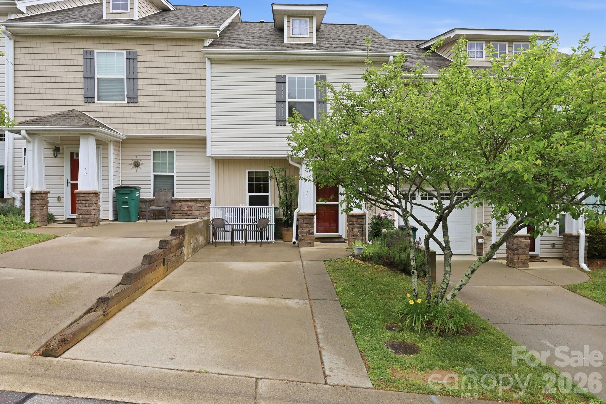 11 Athena Avenue Weaverville NC 28787