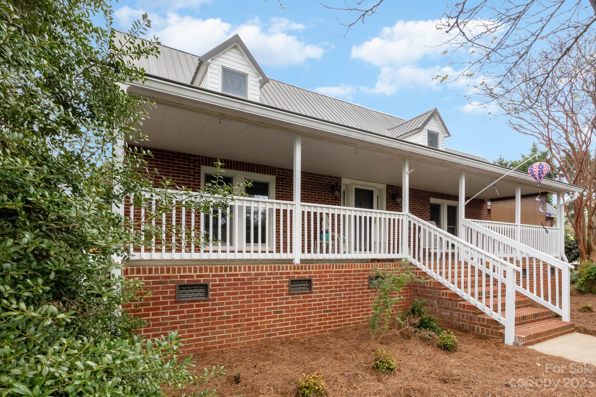 2982 Jack Whitener Road Newton NC 28658