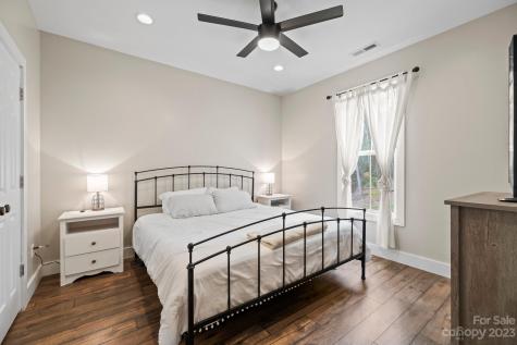 240 Falling Leaves Lane Hendersonville NC 28792