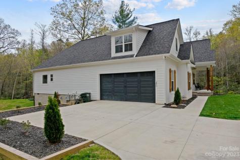 240 Falling Leaves Lane Hendersonville NC 28792