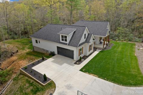 240 Falling Leaves Lane Hendersonville NC 28792