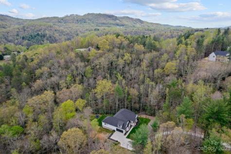 240 Falling Leaves Lane Hendersonville NC 28792