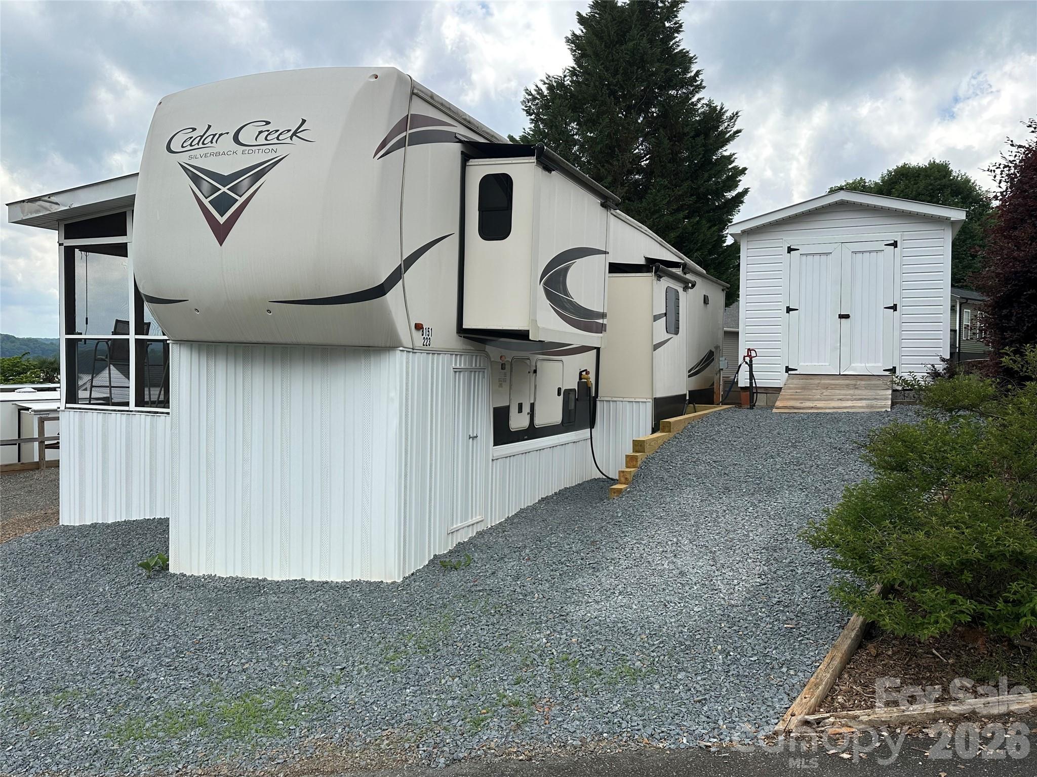 223 Grand View Drive New London NC 28127