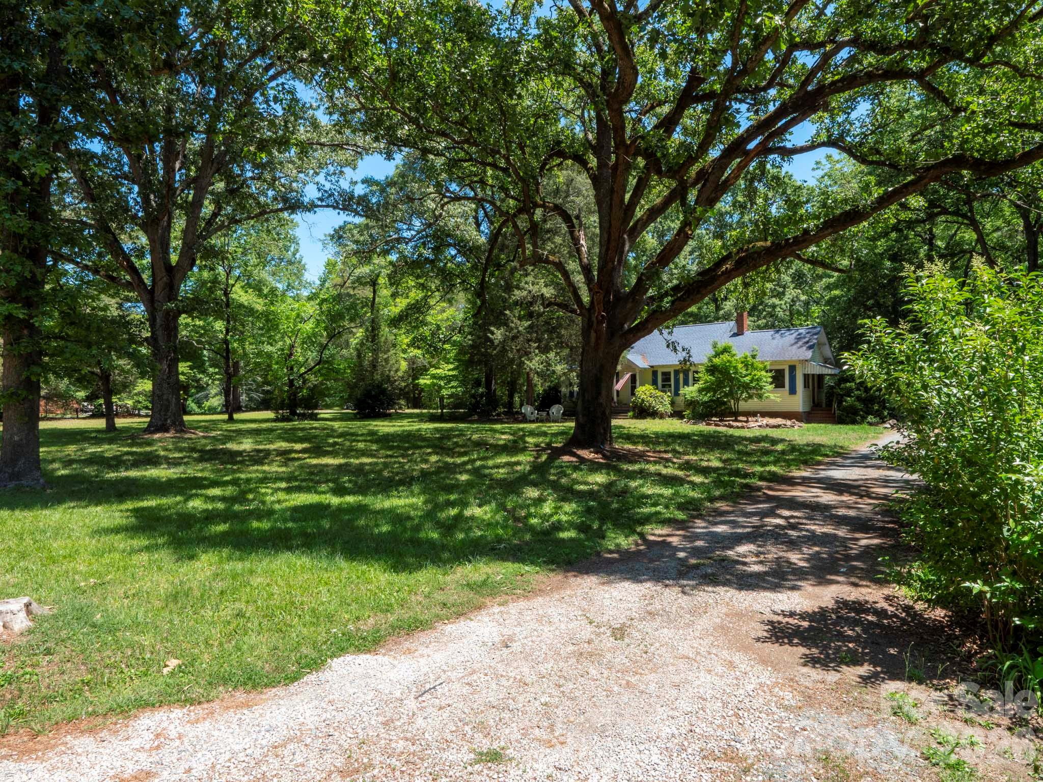 5219 Crow Road Mineral Springs NC 28112