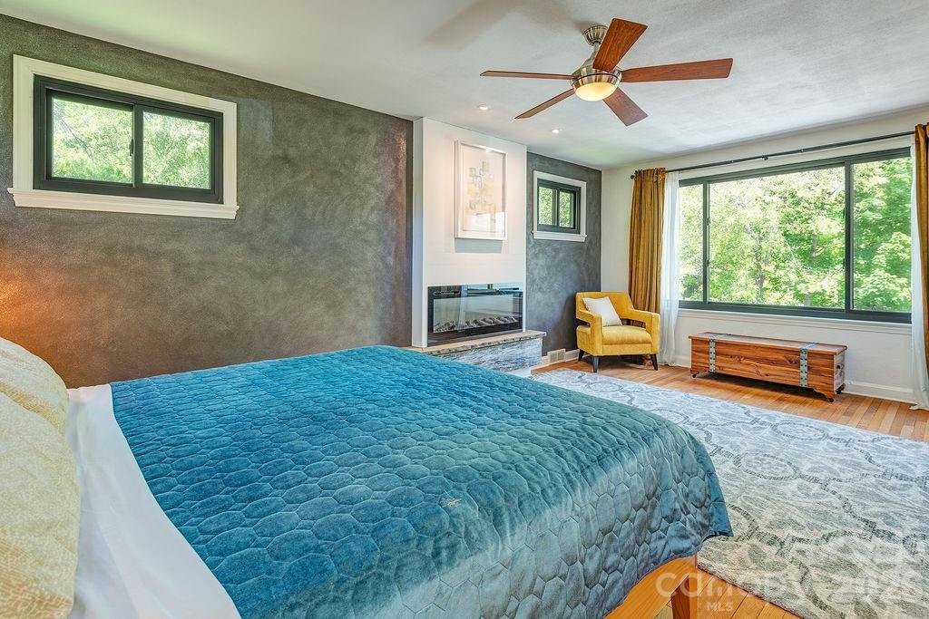 10 Hillendale Road Asheville NC 28805