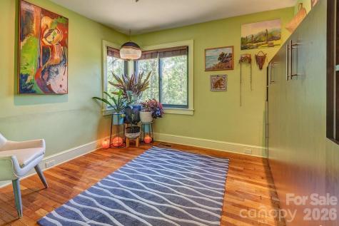 10 Hillendale Road Asheville NC 28805