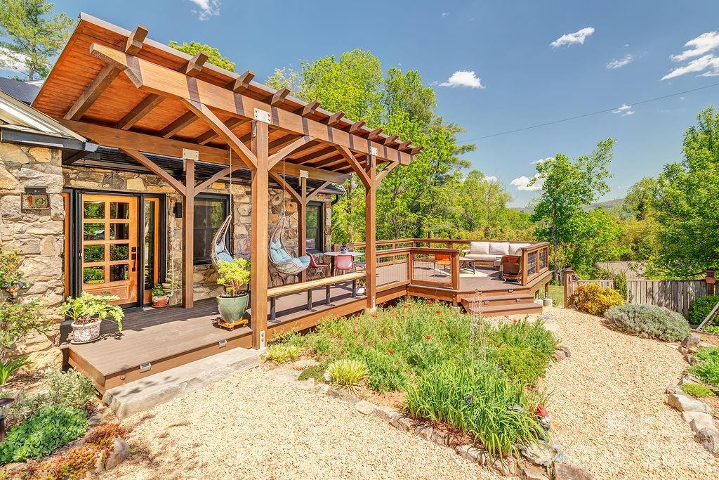 10 Hillendale Road Asheville NC 28805