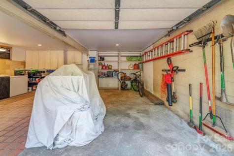 10 Hillendale Road Asheville NC 28805