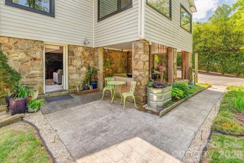 10 Hillendale Road Asheville NC 28805