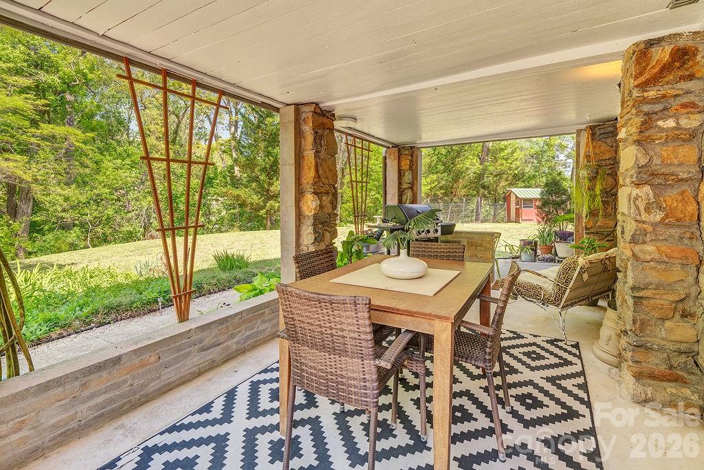 10 Hillendale Road Asheville NC 28805