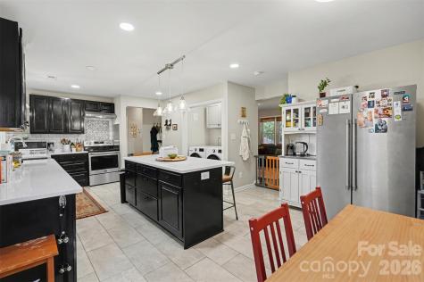 204 N Oak Street Lowell NC 28098