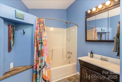 78 Bryant Road Swannanoa NC 28778