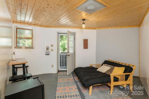 78 Bryant Road Swannanoa NC 28778