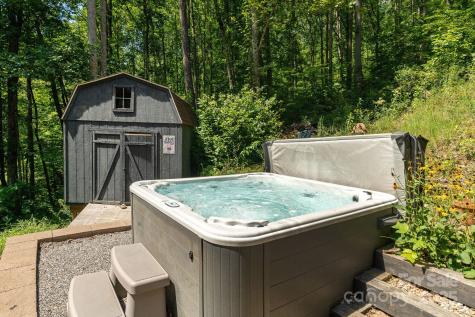 78 Bryant Road Swannanoa NC 28778