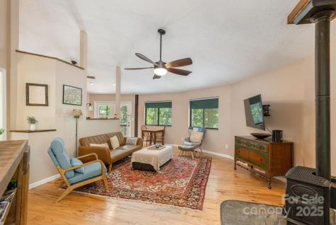 78 Bryant Road Swannanoa NC 28778