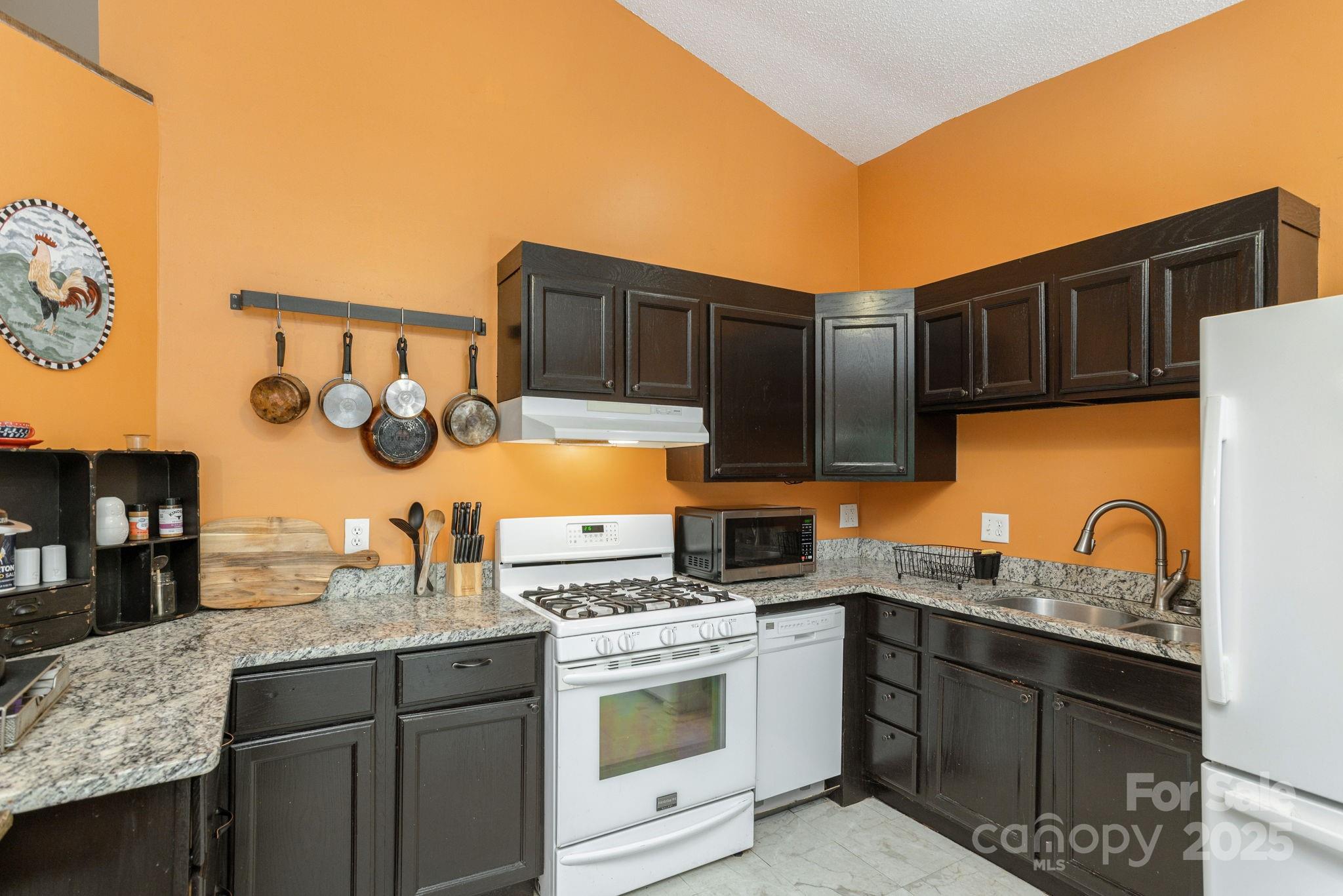 78 Bryant Road Swannanoa NC 28778