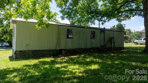112 E 13th Street Newton NC 28658