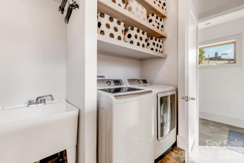 14 Sulphur Springs Road Asheville NC 28806
