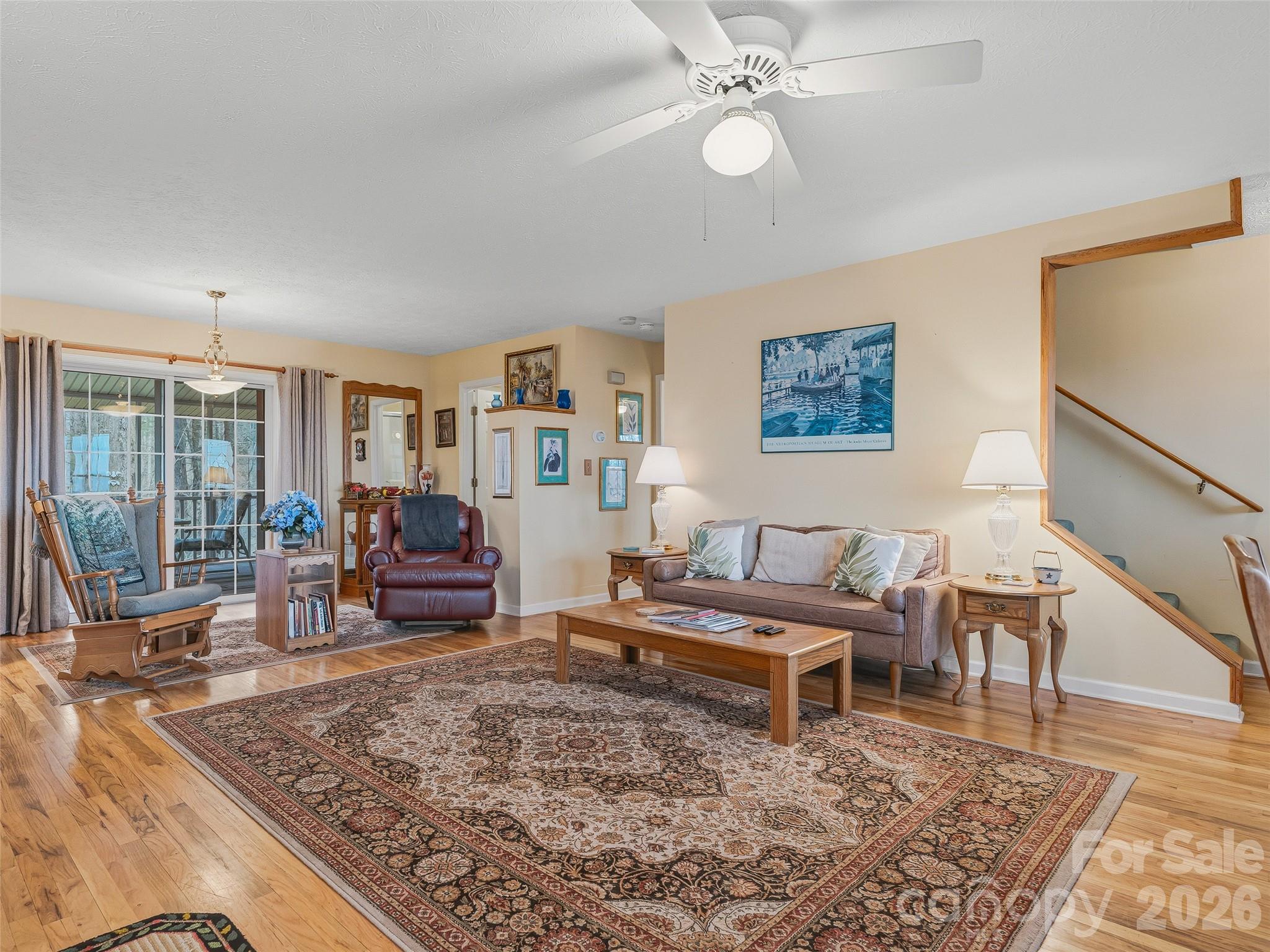 24 Abbey Lane Hendersonville NC 28739