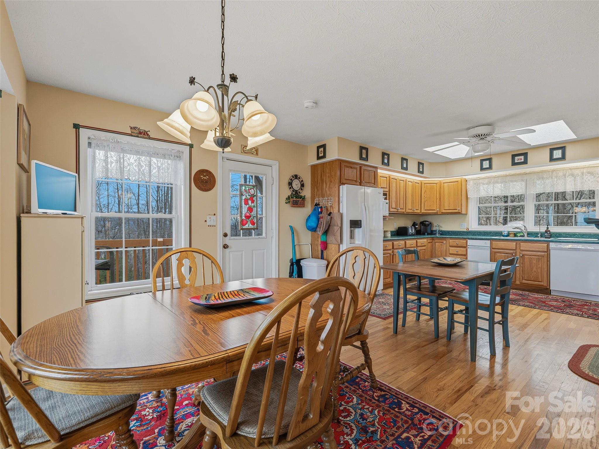 24 Abbey Lane Hendersonville NC 28739