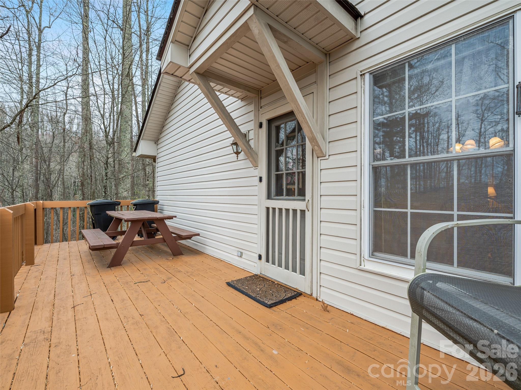 24 Abbey Lane Hendersonville NC 28739