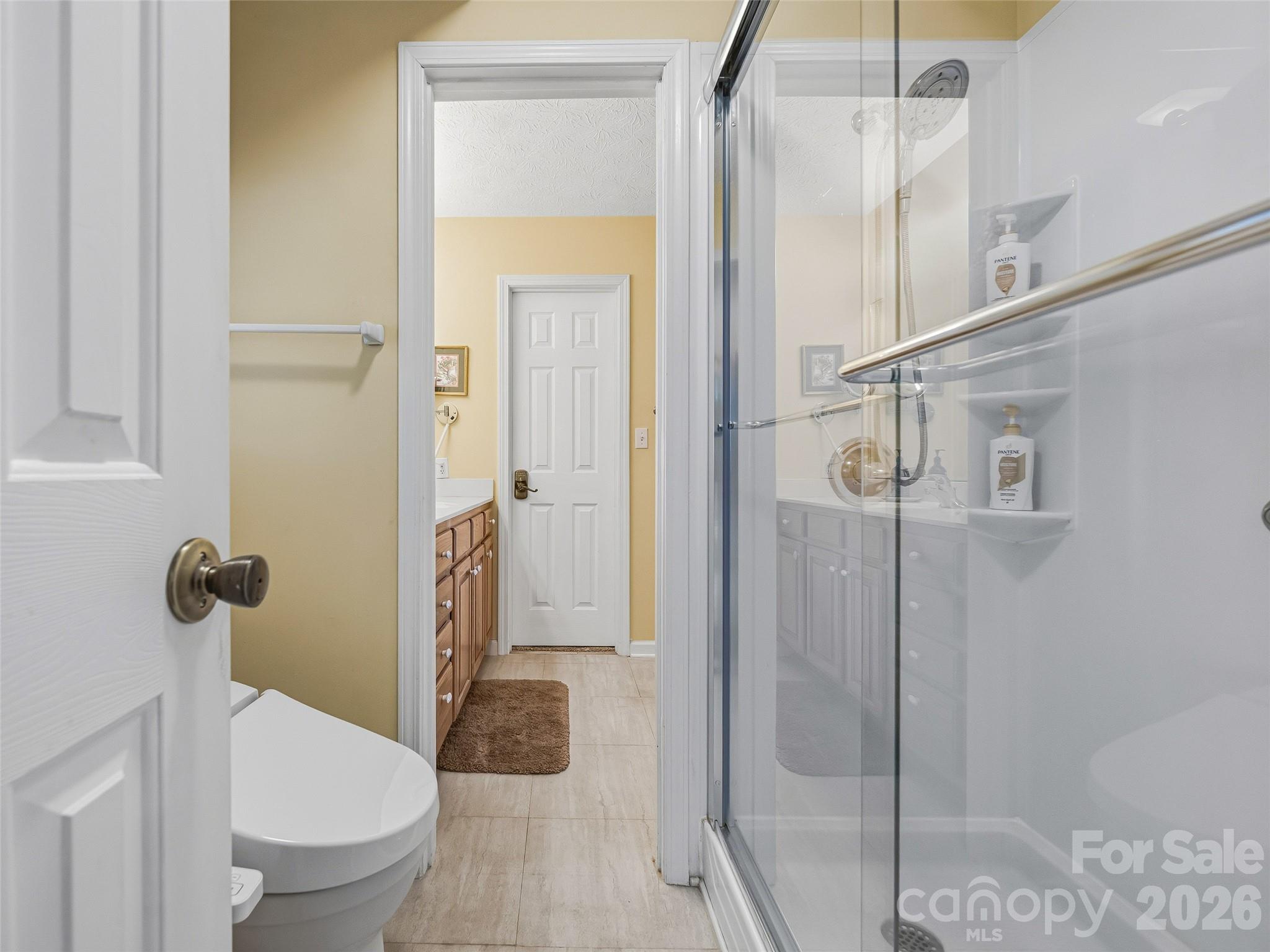 24 Abbey Lane Hendersonville NC 28739
