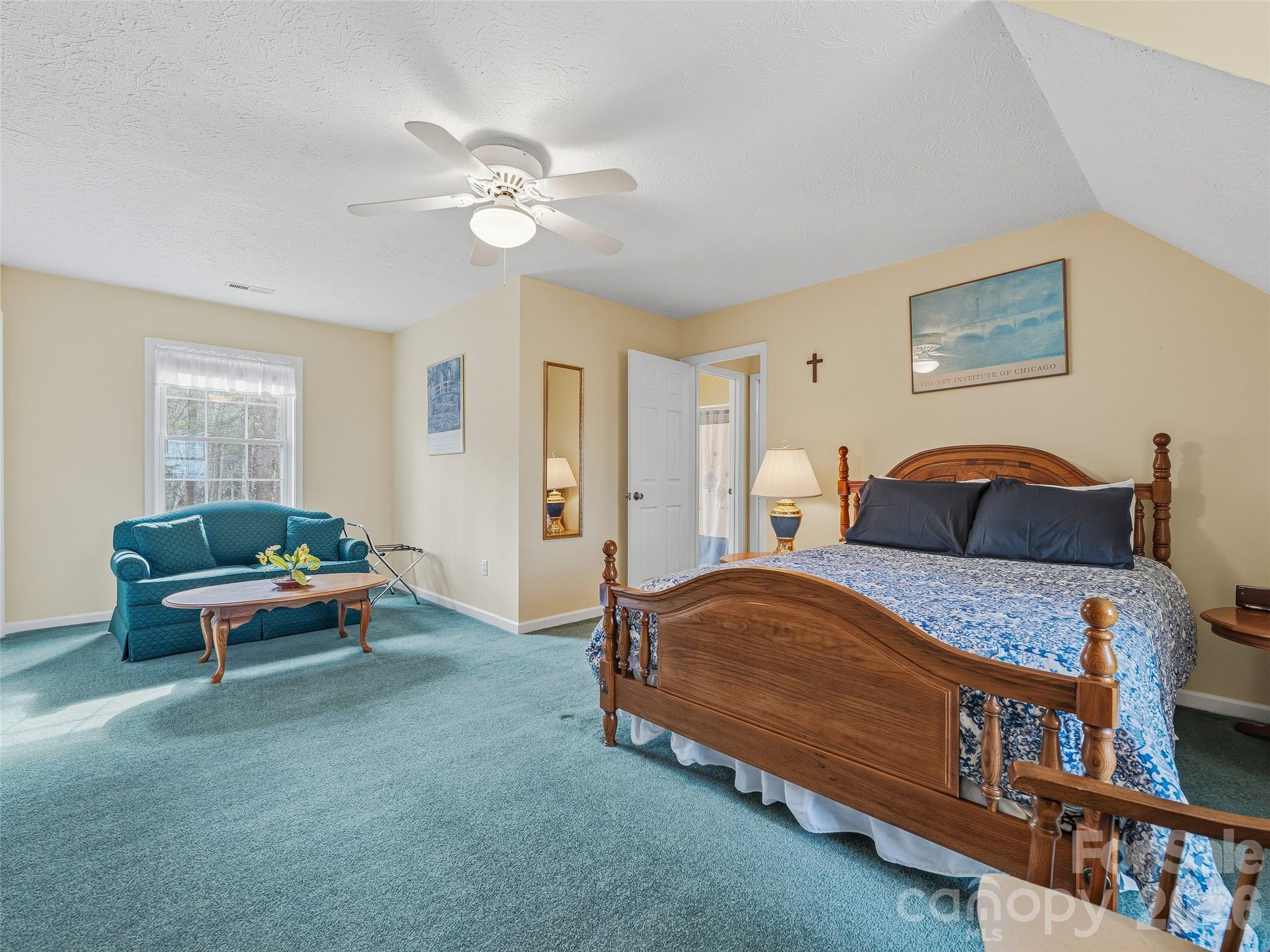 24 Abbey Lane Hendersonville NC 28739